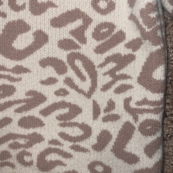 Sweater - Picture 2 of 3